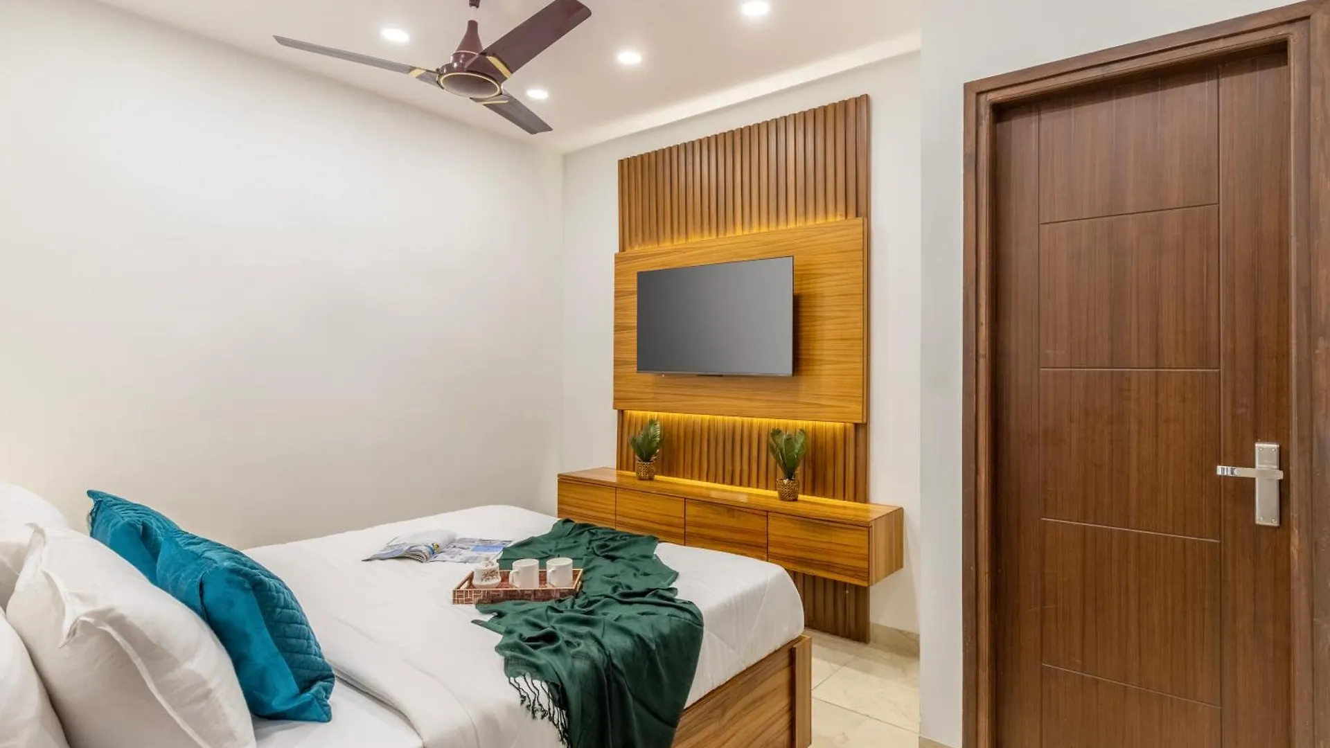 Villa Alaya Stays 2 Bhk Apartment With Hill View - Cliff Vista Shimla